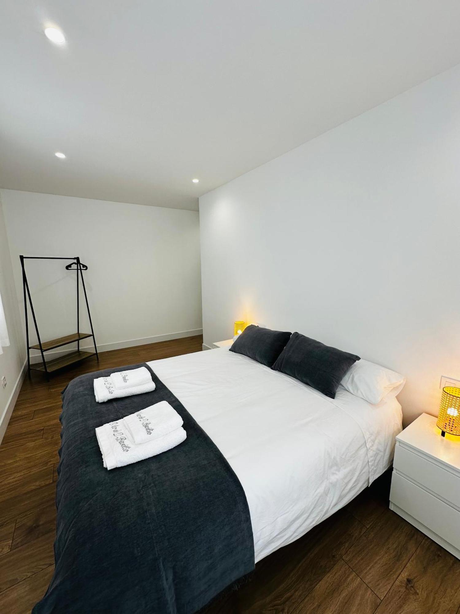 O Lar De Don Basilio Apartment เรดอนเดลา ภายนอก รูปภาพ