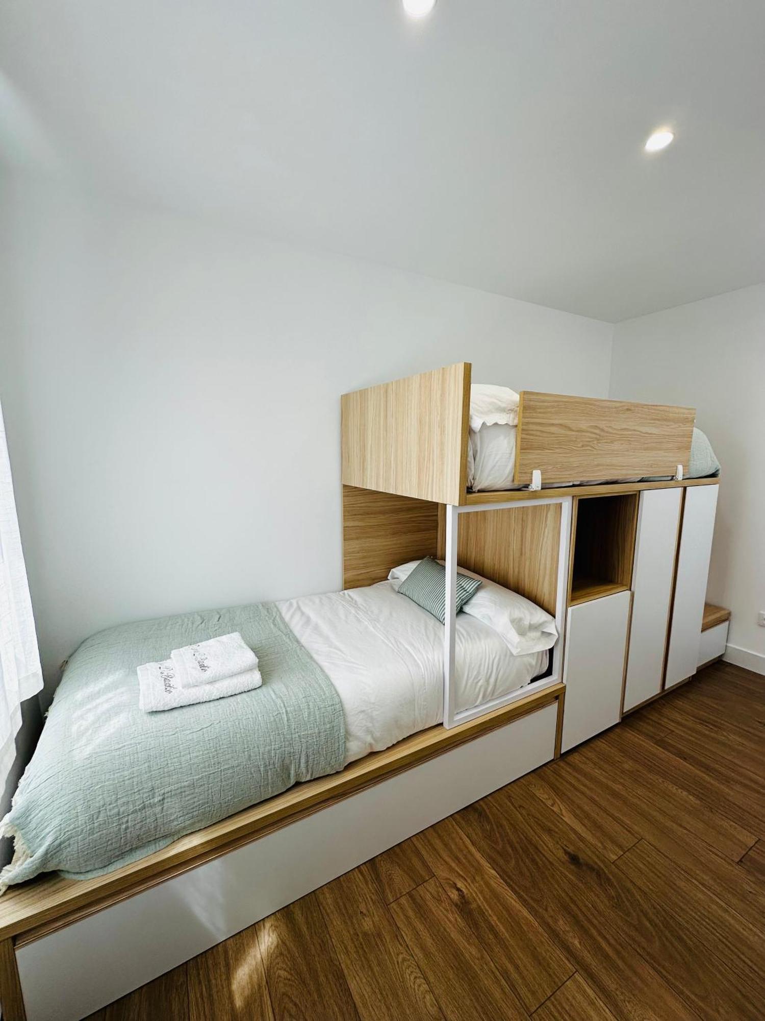 O Lar De Don Basilio Apartment เรดอนเดลา ภายนอก รูปภาพ